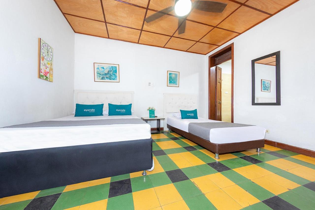 Отель Ayenda Sarayu House Медельин Экстерьер фото